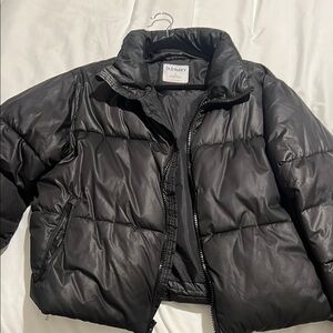 Old Navy Black Puffer Coat with High Collar and Insulation